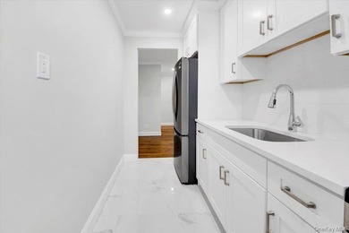 Woodlawn: MOTIVATED SELLER!! Large 1 bedroom totally renovated - photo 5