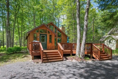Lake Home For Sale in Pocono Pines, Pennsylvania