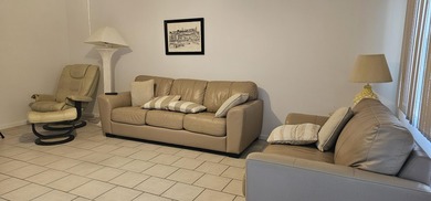 263 Suffolk G - photo 2