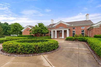 Welcome to an exceptional equestrian estate just 15 miles from - photo 4