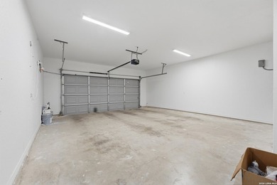 Welcome to this beautifully designed single-story home offering - photo 14