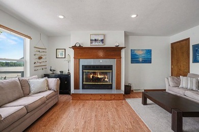Enjoy lakefront living on beautiful South Scott Lake! This - photo 5