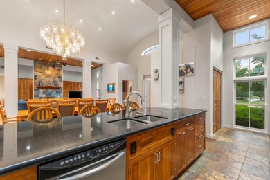 Welcome to an exceptional equestrian estate just 15 miles from - photo 7