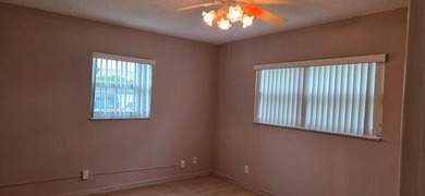 Beautifully updated 2 bedroom 2 bath corner unit In the - photo 18