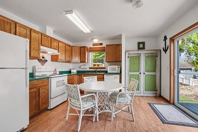 Enjoy lakefront living on beautiful South Scott Lake! This - photo 9