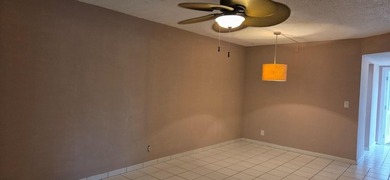 Beautifully updated 2 bedroom 2 bath corner unit In the - photo 19