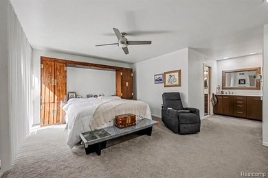 Welcome to this beautifully updated detached brick ranch condo - photo 20