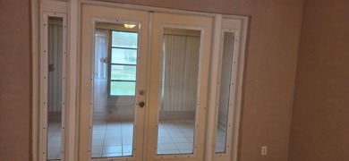 Beautifully updated 2 bedroom 2 bath corner unit In the - photo 21