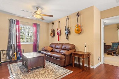 Beautiful 3 bedroom 3 bathroom 3 Car Garage home which is Easily - photo 21