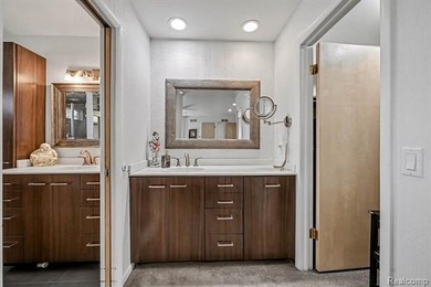 Welcome to this beautifully updated detached brick ranch condo - photo 22