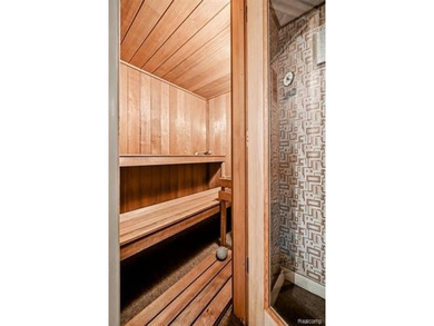 Welcome to this beautifully updated detached brick ranch condo - photo 32