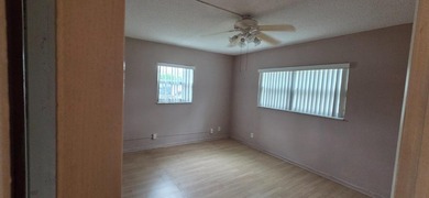 Beautifully updated 2 bedroom 2 bath corner unit In the - photo 38