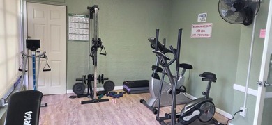 Beautifully updated 2 bedroom 2 bath corner unit In the - photo 47