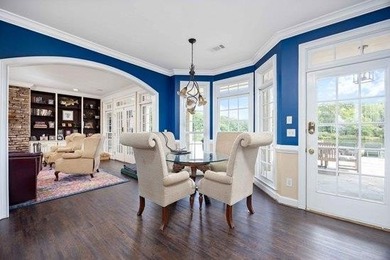 SPECTACULAR BRICK WATERFRONT HOME W/AMENITIES GALORE! 4750 SQ - photo 8