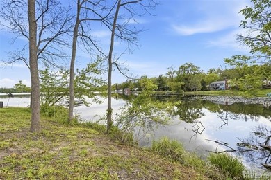 Build your dream home on this beautiful waterfront lot featuring - photo 4