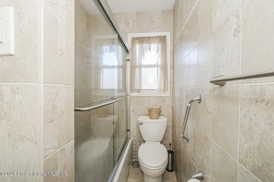 Custom two family detached home located in the exclusive - photo 21