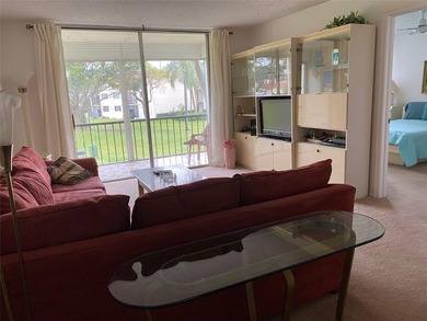 Fully furnished 2/2 with Par 3 golf course view. Over 55 Country - photo 2