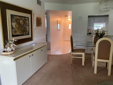 Fully furnished 2/2 with Par 3 golf course view. Over 55 Country - photo 5