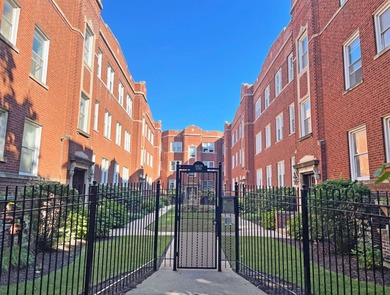 Lake Michigan - Cook County Condo For Sale in Chicago Illinois