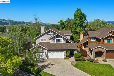 OPEN HOUSE SAT- SUN 1-4PM. East facing house, set on a quiet - photo 2