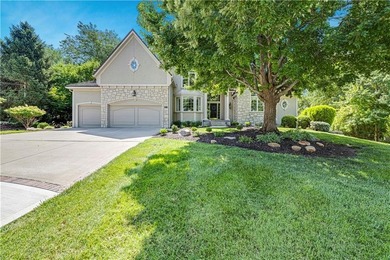 Stunning Custom Built Masterpiece on Extensively Landscaped - photo 1