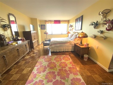 Building 1 Beauty! This wonderful corner showplace has it all!!! - photo 18