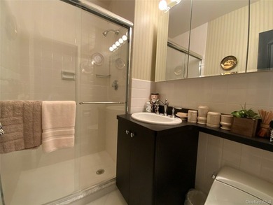 Building 1 Beauty! This wonderful corner showplace has it all!!! - photo 20