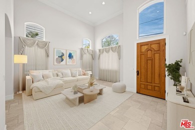 This beautiful, bright 5 bedroom and 4.5-bathroom home located - photo 2