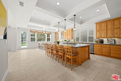 This beautiful, bright 5 bedroom and 4.5-bathroom home located - photo 5