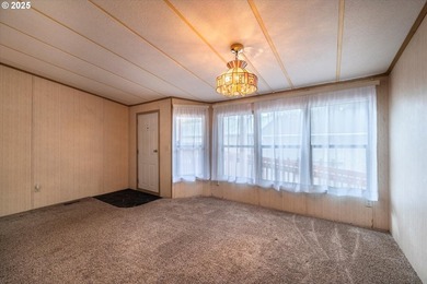 Lovingly updated Three Bed/Two Bath in Shorepines Village. Sip - photo 6