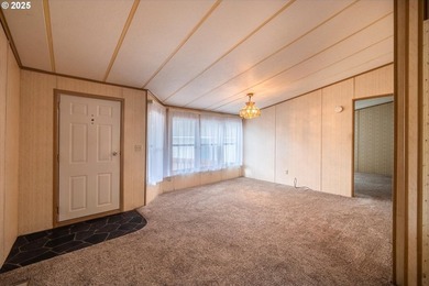 Lovingly updated Three Bed/Two Bath in Shorepines Village. Sip - photo 9