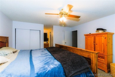 BACK ON THE MARKET AT NO FAULT OF THE SELLER! Motivated seller - photo 15
