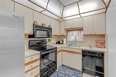 An oasis to call home, this beautiful 2BD/2BTH unit is in - photo 5
