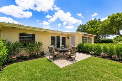 Experience the best of Florida living in this stunning villa! - photo 4
