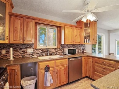 Experience the best of lakefront living with this move-in-ready - photo 12