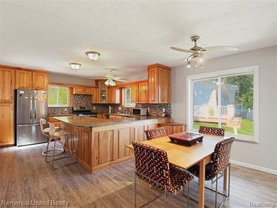 Experience the best of lakefront living with this move-in-ready - photo 16