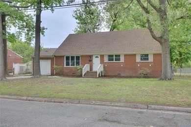 Welcome Home! This updated and upgraded 5 bedrooms, 3 full baths - photo 3
