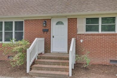 Welcome Home! This updated and upgraded 5 bedrooms, 3 full baths - photo 5