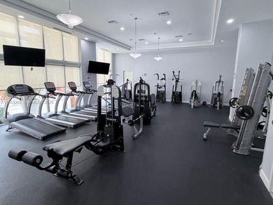 This 2 Bedroom, 2 bath condo in situaded in the heart of