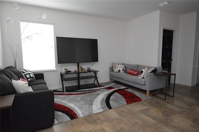Come see for yourself this beautiful split floor plan 3-bedroom - photo 5