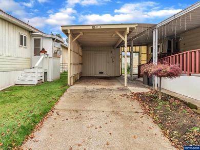 Well-Maintained Home in 55+ Park. Fresh carpet in the front room