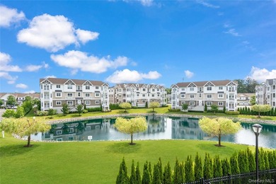 Welcome to Country Pointe Plainview, one of Long Island's - photo 21