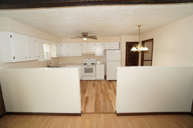 WELL MAINTAINED ALL BRICK HOME - photo 6
