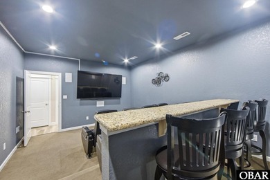 With more than $300,000 already booked for the current rental - photo 30
