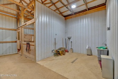 SOUTHERN LIVING, MEETS EQUESTRIAN LIVING ON 107 PRIVATE ACRES - photo 32