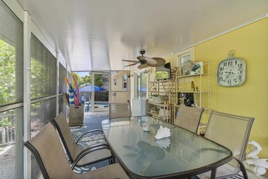 4/2 renovated waterfront home boasts private pool-new cutting - photo 33