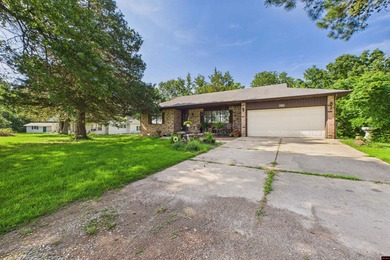 Norfork Lake Home For Sale in Mountain Home Arkansas