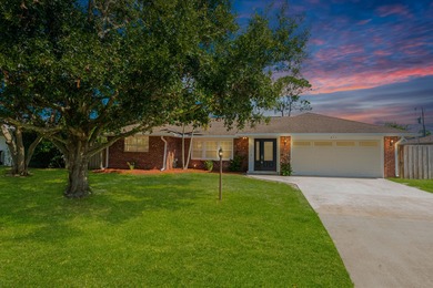 St. Lucie River Home For Sale in Port Saint Lucie Florida