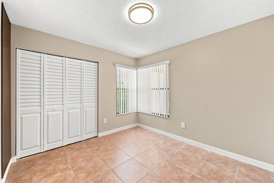 THIS STUNNING WATERFRONT CORNER HOME IN LAKESIDE GREEN IS THE - photo 16