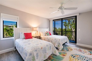 Welcome to Shorewood, one of the most luxurious properties on - photo 20